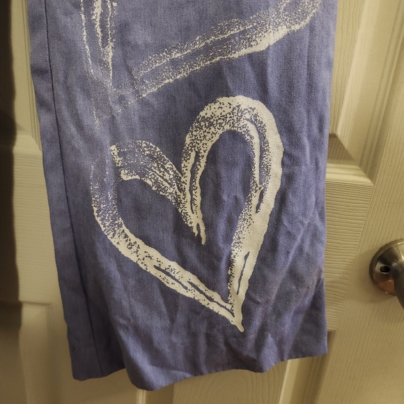 Heart Detail Wide Legged Flared Pants - Picture 3 of 5